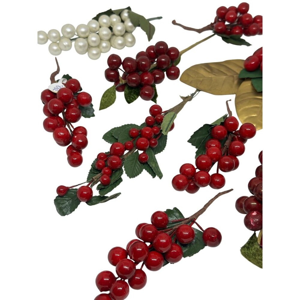 VTG Red Berries Wired Stems Artificial Christmas Holiday‎ Floral Decor Pick Lot
